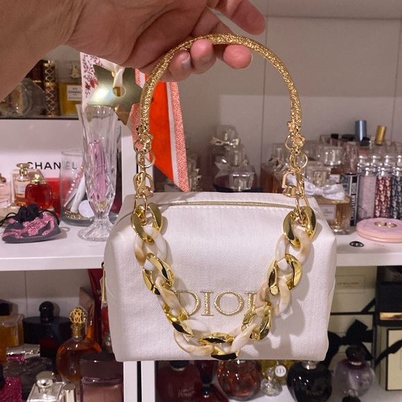 Dior Beauty Pouch - Picture 1 of 9